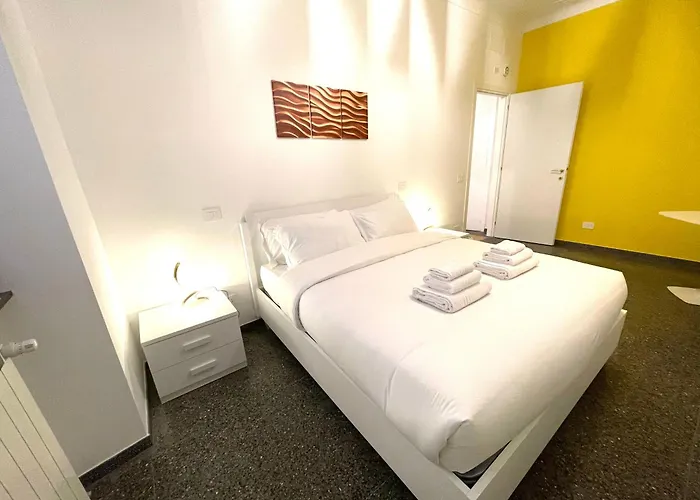 Royal Golden House-tuscolana Apartment *