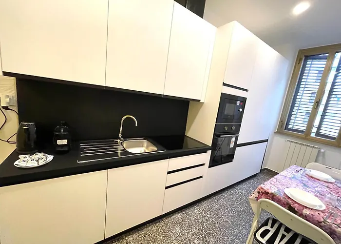 Royal Golden House-tuscolana * Rom