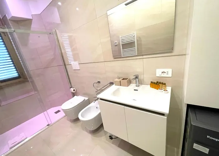 Royal Golden House-tuscolana Apartment *